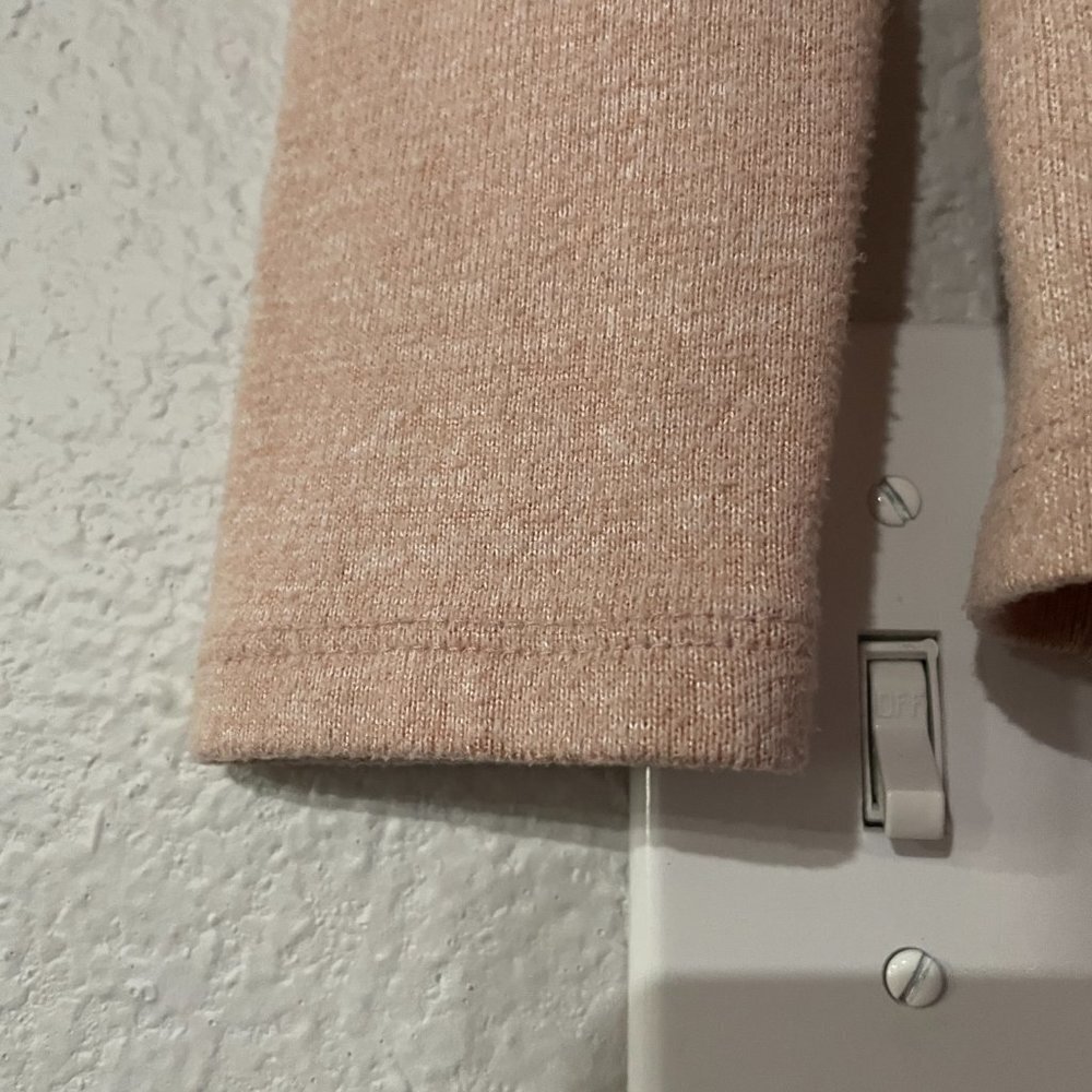 American Eagle Soft and Plush Long Sleeve. Small - Picture 5 of 7